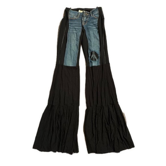 styles ever after vintage original designs denim Jeans Flare Peace Sign Low Rise - Picture 1 of 5